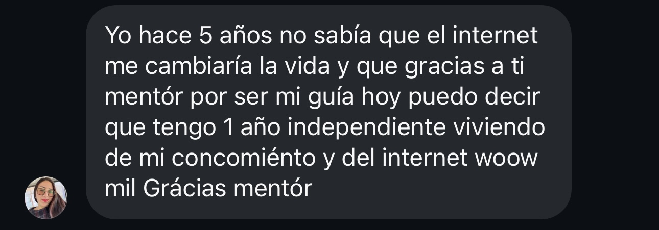 Alumna lleva 1 año viviendo de su conocimiento